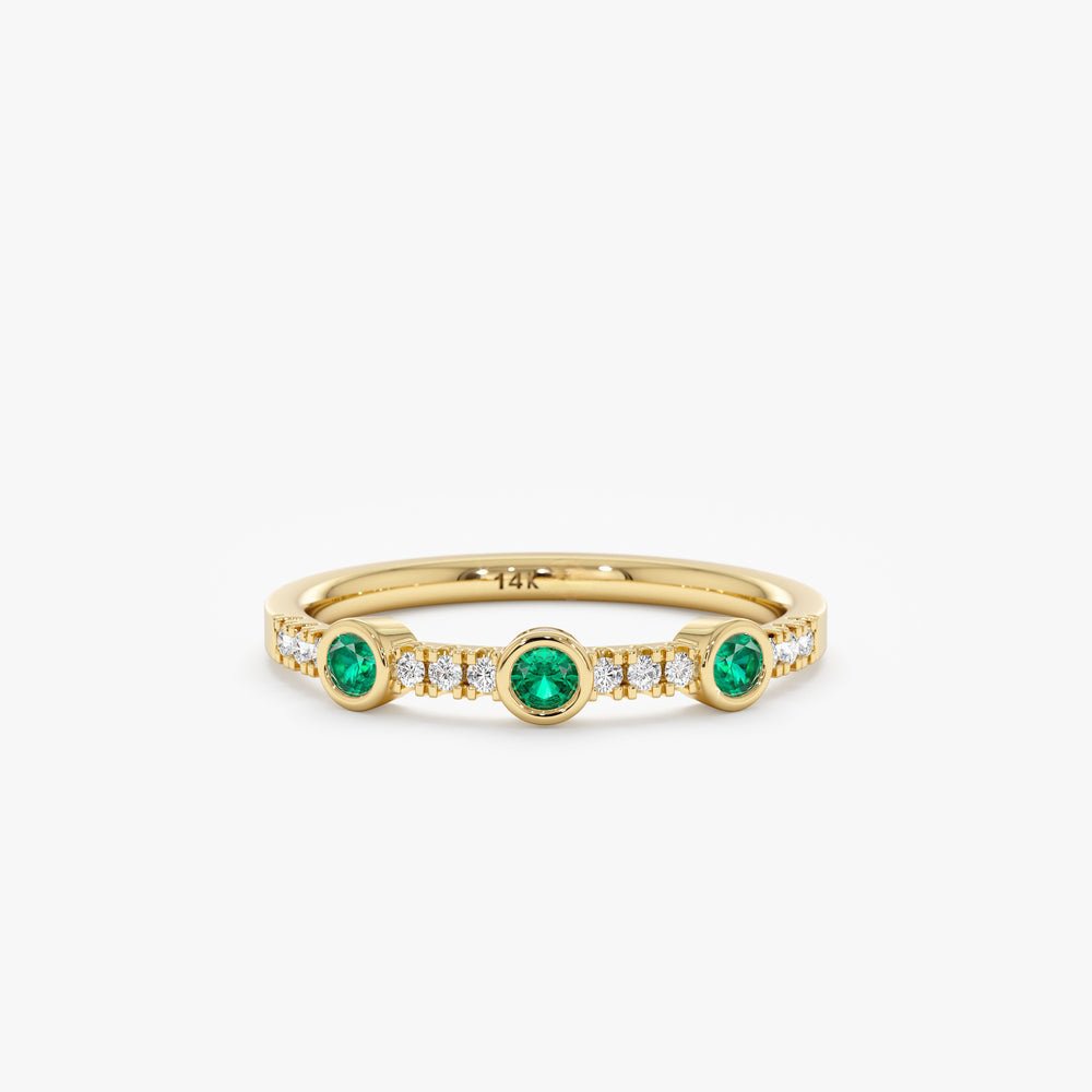 Diamond and Round Bezel Emerald Ring