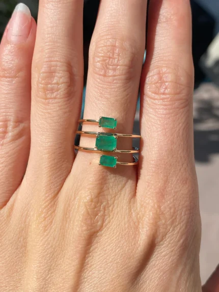 14K Solid Gold Spiral Emerald Ring