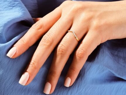 14K Solid Gold Curved Wedding Ring / Nine-Stone Diamond Wedding Band for Women