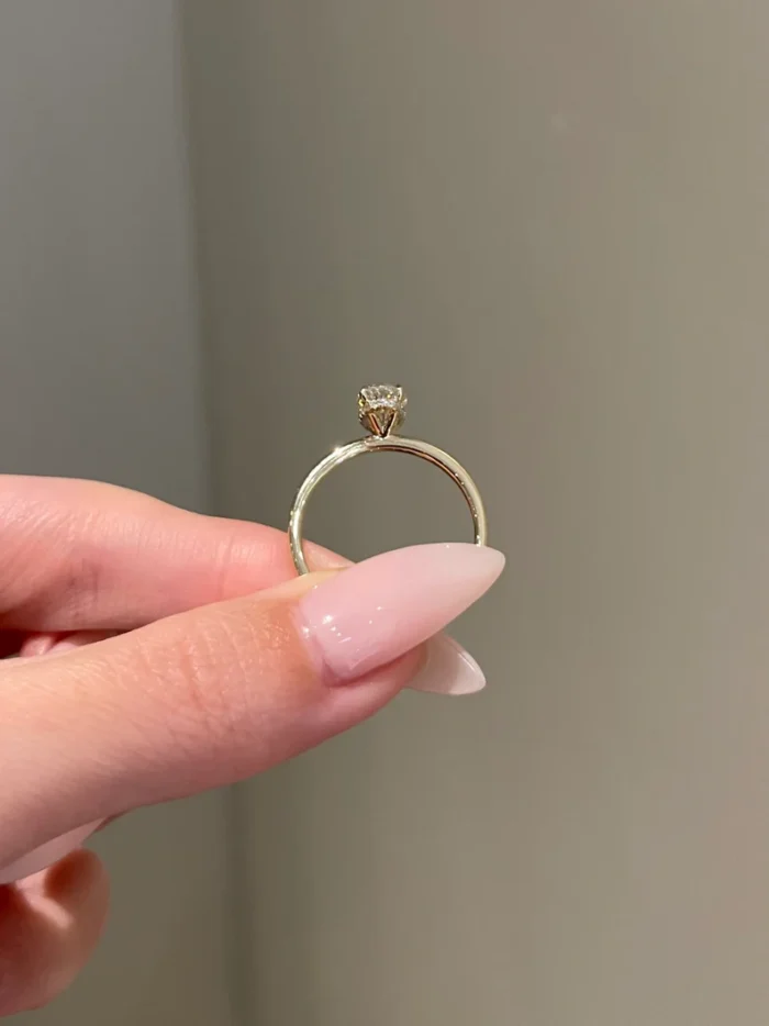 2 Carat Brilliant Oval Cut Moissanite Solitaire Engagement Ring