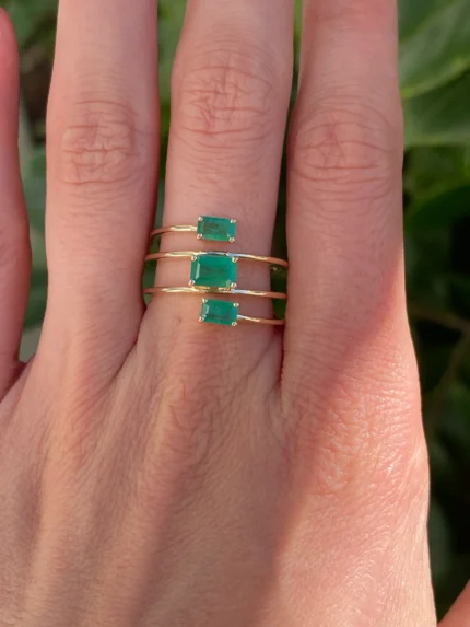 14K Solid Gold Spiral Emerald Ring