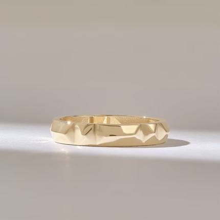Elegant 4mm Spike Band | 14k Pyramid Ring | Unisex Geometric Matching Ring