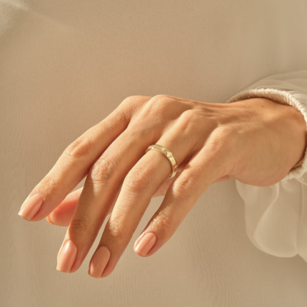 Elegant 4mm Spike Band | 14k Pyramid Ring | Unisex Geometric Matching Ring