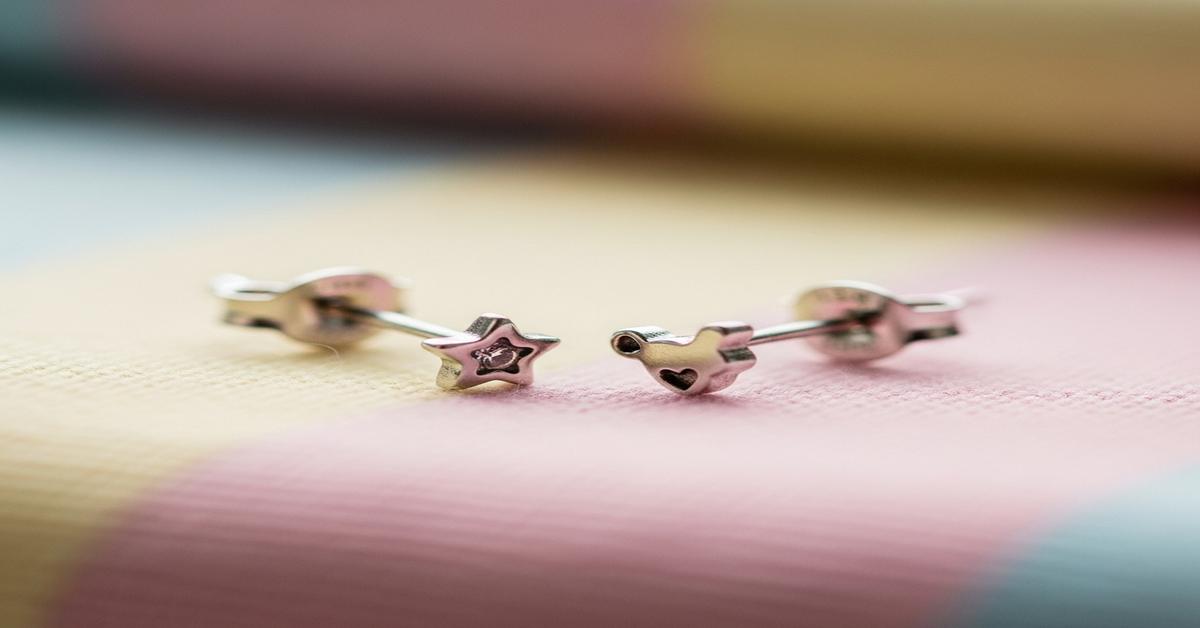 First Earrings: Safe Metals for US Kids (and Backings That Don’t Pinch)