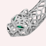 Pre-Owned Panthère de Cartier Paved Necklace, 18K White Gold with Diamonds, Emerald Eyes and Onyx - Image 4