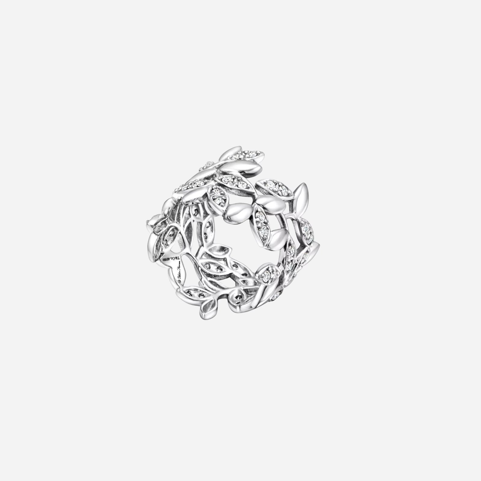 Pre-Owned Tiffany & Co. Paloma Picasso® Olive Leaf Band Ring in 18K White Gold with Round Brilliant Diamonds (1) Pre-Owned Tiffany & Co. Paloma Picasso® Olive Leaf Band Ring in 18K White Gold with Round Brilliant Diamonds