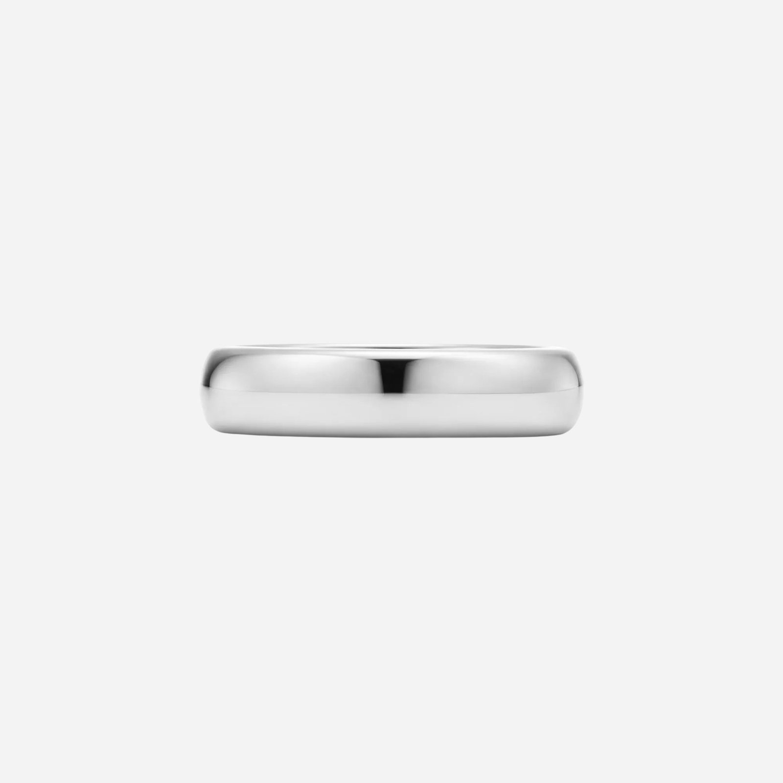Pre-Owned Tiffany Forever Wedding Band Ring in Platinum, 4.5 mm Wide (1) Pre-Owned Tiffany Forever Wedding Band Ring in Platinum, 4.5 mm Wide