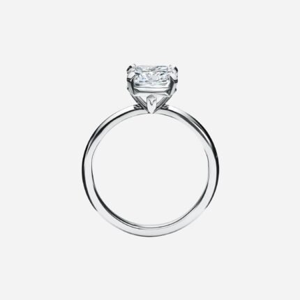 Pre-Owned Tiffany True® engagement ring in platinum with a Tiffany True® square mixed-cut diamond. A modern icon of refined design.