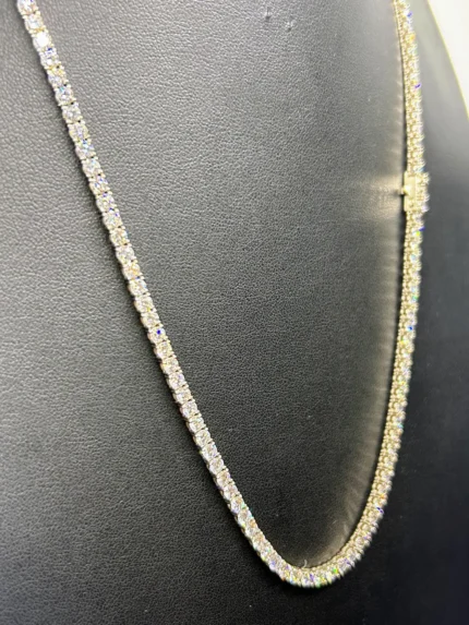 premium craftsmanship diamond necklace detail
